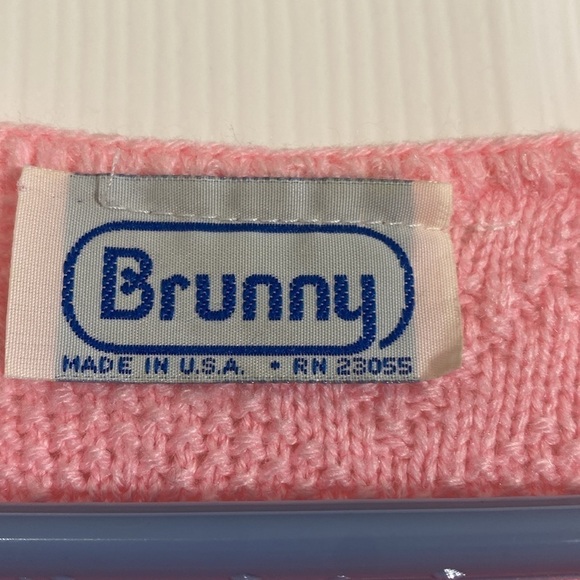 Vintage Brunny 80s Pink Textured Short sleeve sweater top - Picture 4 of 5